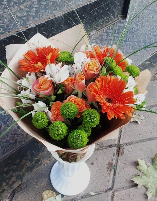 Букет цветов из: Герберы, Хризантемы, Альстромерии и Розы в Жарковском