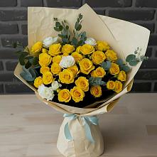 Букет цветов из:  Розы #REPLACE_PRED# Жарковском