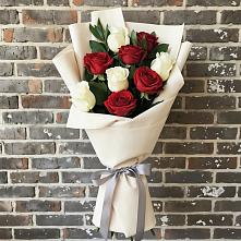 Букет цветов из:  Розы в Жарковском
