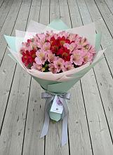 Букет цветов из:  Альстромерии в Жарковском