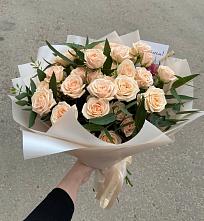 Букет Кремовые розы Латте в Жарковском