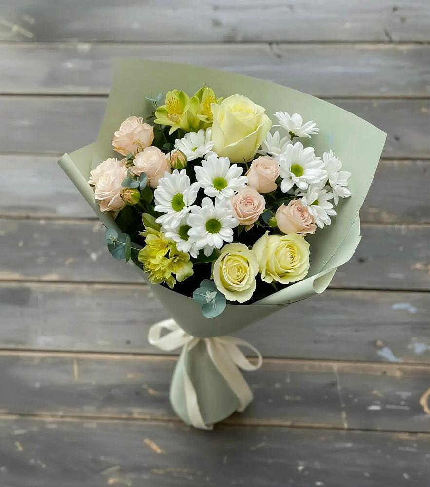 Букет цветов из: Альстромерии, Розы и Хризантемы в Жарковском