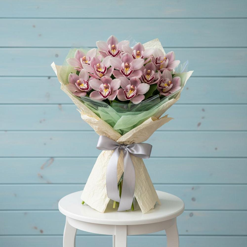 Букет цветов из: Орхидеи и Розы в Жарковском