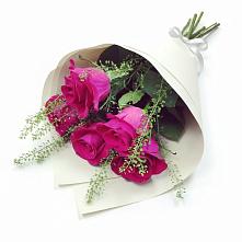 Букет цветов из:  Розы в Жарковском