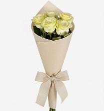 Букет цветов из:  Розы в Жарковском