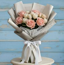 Букет цветов из:  Розы #REPLACE_PRED# Жарковском