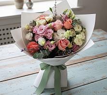 Букет цветов из:  Розы, Лизиантусы и Гвоздики #REPLACE_PRED# Жарковском