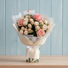 Букет цветов из:  Розы в Жарковском