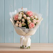 Букет цветов из:  Розы в Жарковском