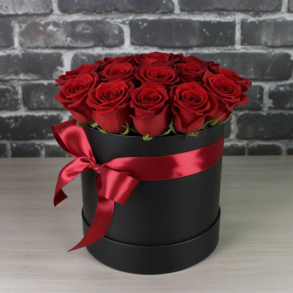 Цветочная композиция из Розы в шляпной коробке в Жарковском