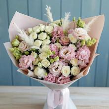 Букет цветов из:  Альстромерии и Розы #REPLACE_PRED# Жарковском