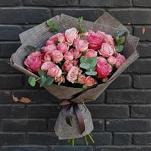 Букет цветов из:  Розы в Жарковском